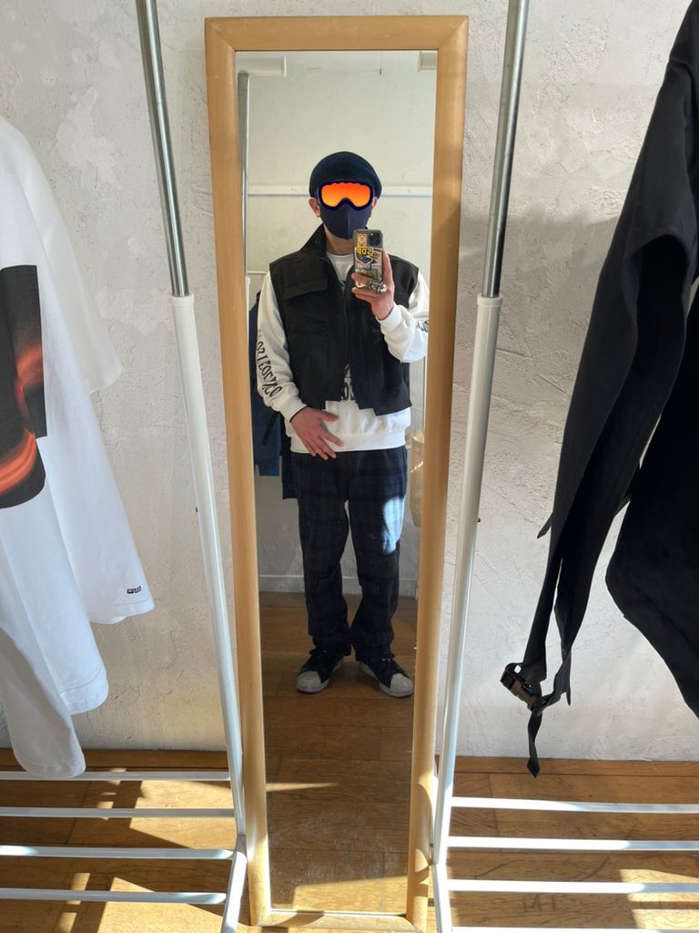 yallrocksick's tweet photo. 2023.1.25-1.30 
NAOKI KUZE Pop Up Store 
at gallery kasutela 下北沢

→JETSET RECORDSでosteoleuco のレコードを買い、久世さんのPOP UP STOREへ。
ドリジナルコンセプトでいつもカッコいい久世さんの帽子と服。

#NAOKIKUZE
#WuXing 
#osteoleuco
#JETSETRECORDS 下北沢
#gallerykasutela 下北沢 https://t.co/qrkLSeA8ov