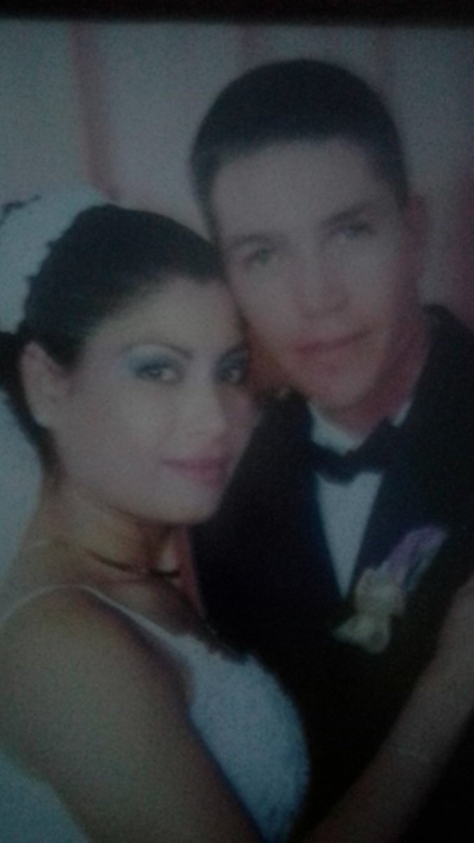 AlfredoGerrero3's tweet photo. @NAOMYSW @gabriel25870086 Hola soy Alfredo y cheli y queremos estar en su grupo 3951192636 https://t.co/yDOXDlJHsZ