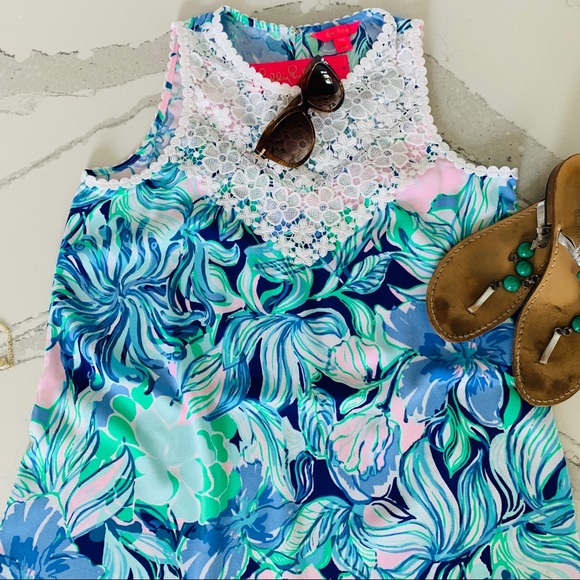 FASHIONISTA1409's tweet photo. So good I had to share! Check out all the items I'm loving on @Poshmarkapp #poshmark #fashion #style #shopmycloset #lillypulitzer #forever21 #whitemountain: https://t.co/g6xAWb3jkj https://t.co/Gjp7eGWUAj