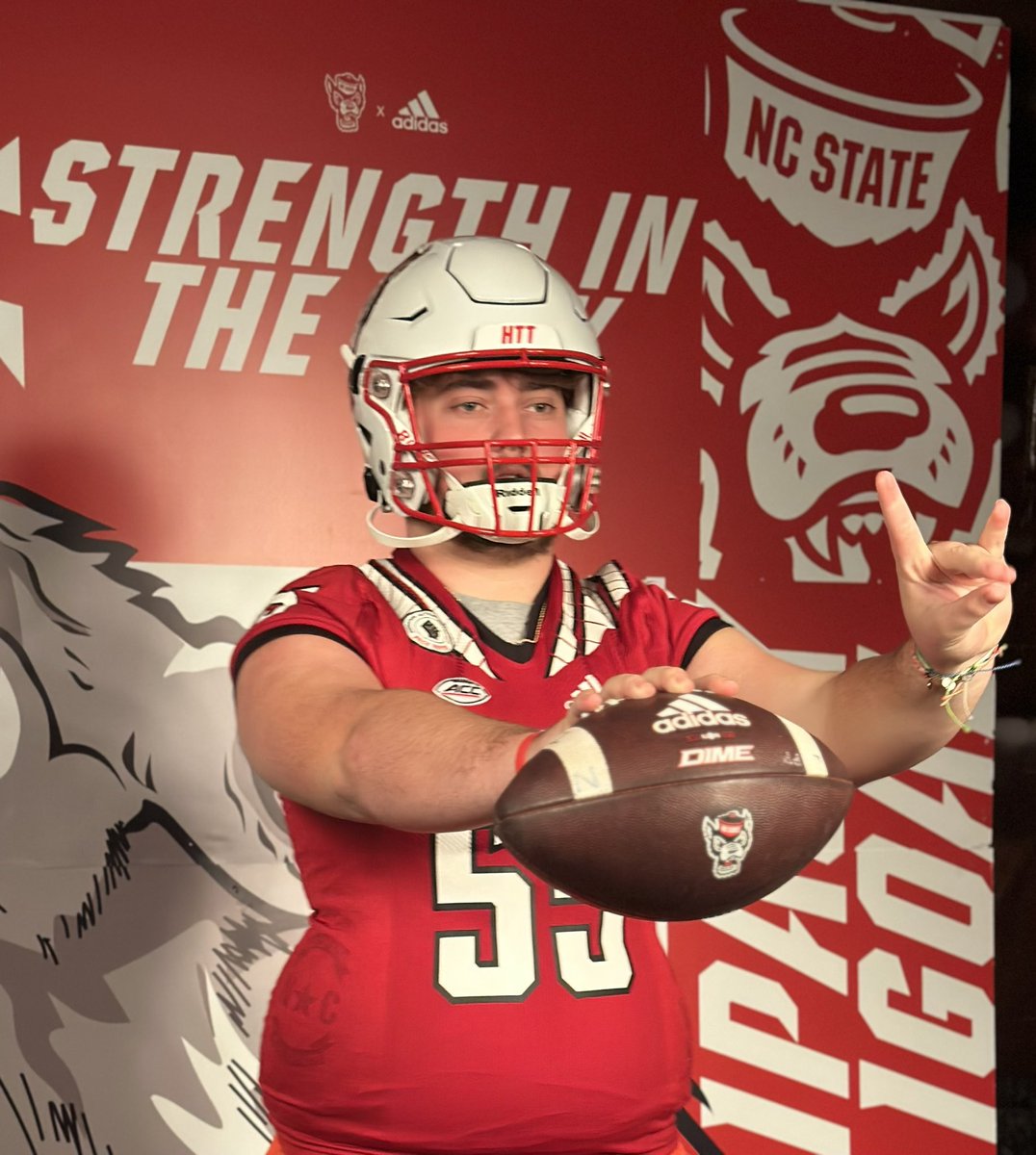 Dylan_Wagner_'s tweet photo. Thank you @StateCoachD @Henry_Trevathan @Coach_Merci @CoachThunder_45 for a great visit! I enjoyed learning more about @PackFootball #1Pack1Goal @NBbearsFB @Coach_TNowell https://t.co/fTJdrPhqV2