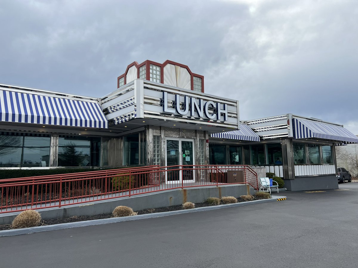 Chris R. Vaccaro on Twitter "Bisque and Buffalo calamari at the