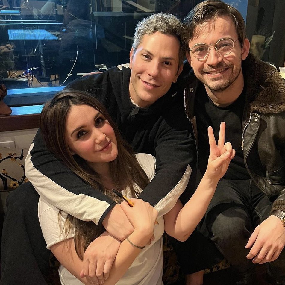 InfoRBDBrasil's tweet photo. Vocês já se acostumaram a ver eles juntinhos assim de novo!? E ainda teremos tantos mimos… 🥹

@christiancha via Instagram. https://t.co/u1WeKZTcy3
