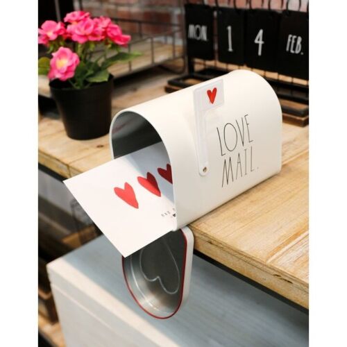 superstoreglob1's tweet image. shorturl.at/gjrE6❤️Spread the love this Valentine's Day with our Rae Dunn Heart Mail Box! Get an extra 20% off with code 1DAYSALE at our eBay store. Don't miss out on this ONE DAY ONLY offer:  #ValentinesDay #RaeDunn #LoveMail 📮#HeartMailBox