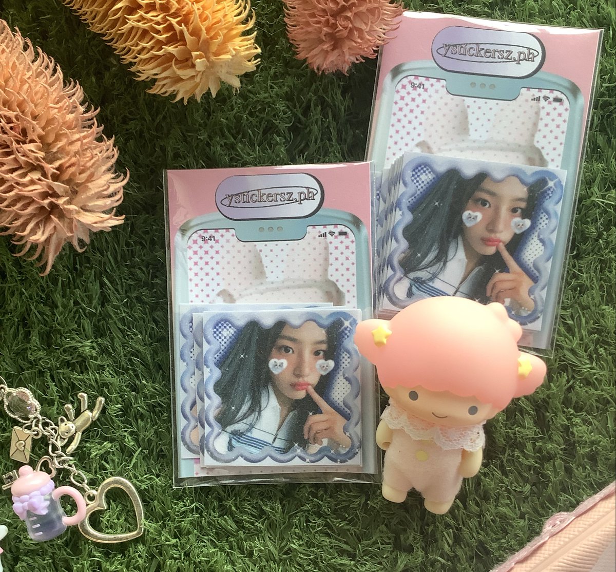 adoreestars's tweet photo. . . . #loveforia [🦢]
                            ⤷ @yszcart !

helloo ! i’m so so sorry for the late feedback but the stickers are here already !!! their so pretty irl >< thank you so much for a smooth transaction, see you in our next!

🩰 . . . #ythanksz https://t.co/D6gvlerUSA