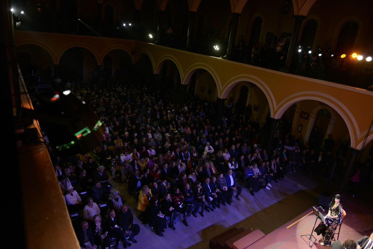 AlfonsoDurazo's tweet photo. ¡Extraordinario cierre del FAOT! Con una asistencia de más de 70 mil personas y una derrama económica de 49 millones de pesos, confirma su éxito. 

#CompromisosFirmes #TierraDeOportunidades https://t.co/saZC4R3dnb