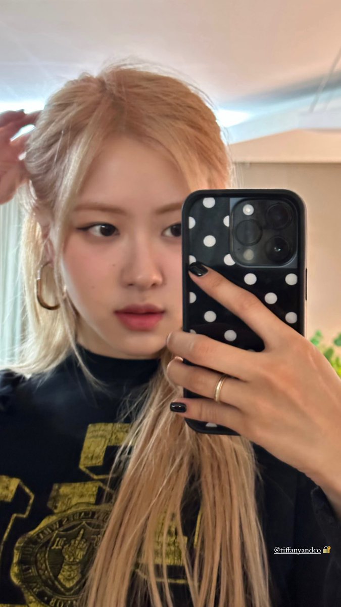 jenniesrenes's tweet image. #ROSÉ IG story!