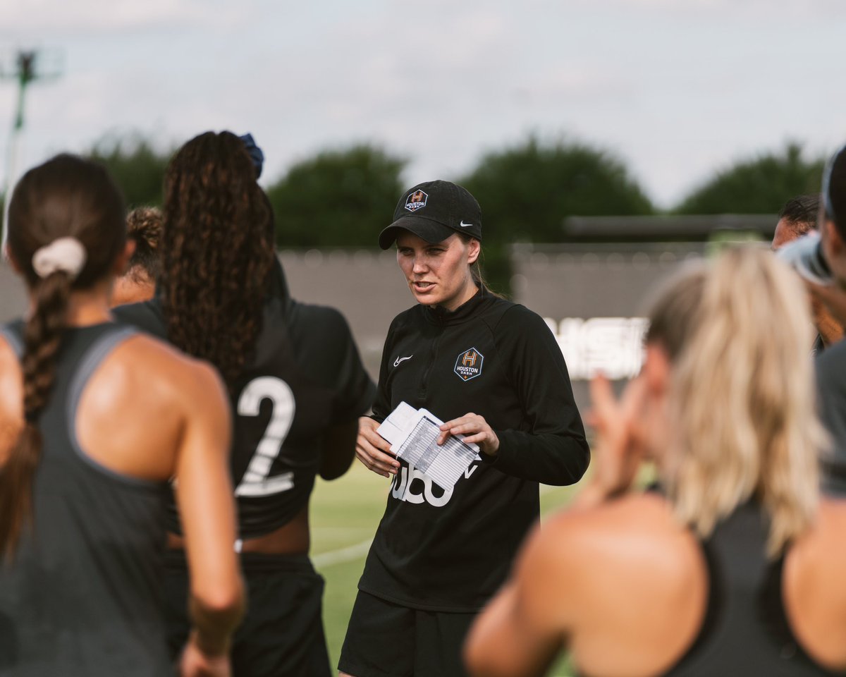 SarahLowdon's tweet photo. Year Two Loading…🔋 https://t.co/ACCWLaeukN