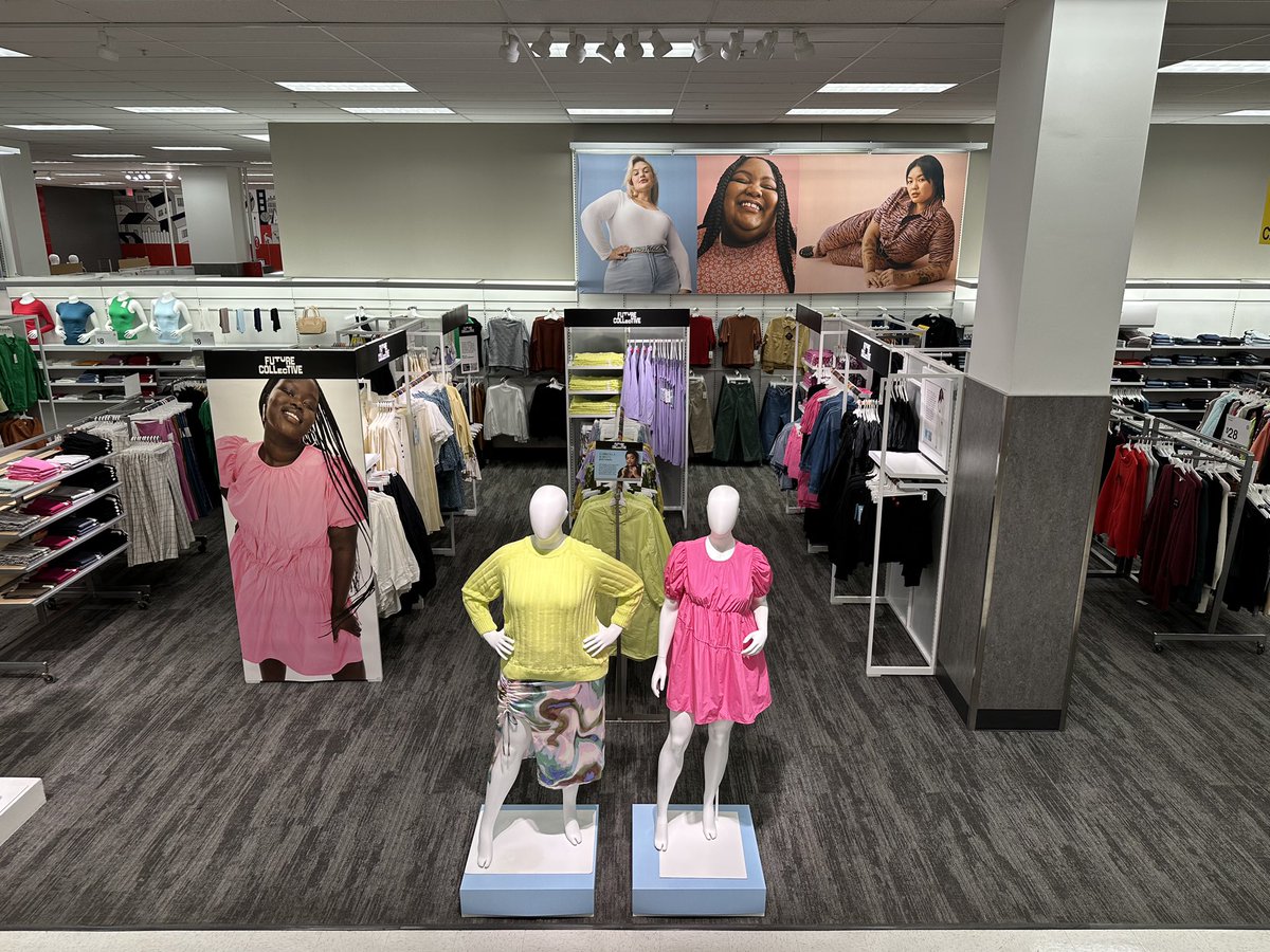 MelodyPellot's tweet photo. Team had an amazing time hosting Gabriella Karefa-Johnson today as she saw her collaboration with Target, #FutureCollective brought to life in stores for the first time! #T2850 #WorkSomewhereYouLove 🎯 @MikeCasolino @StevenRosini https://t.co/97BknAClGB