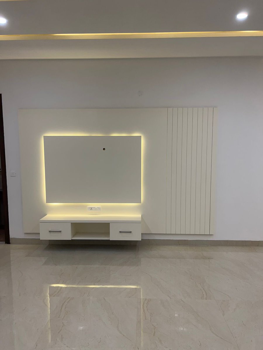 LushhmanP's tweet photo. 300 SQYD HOUSE FOR SELL CONTACT INFO LACHHMAN BUILDERS +917807724079 https://t.co/9P04Bpy0cK