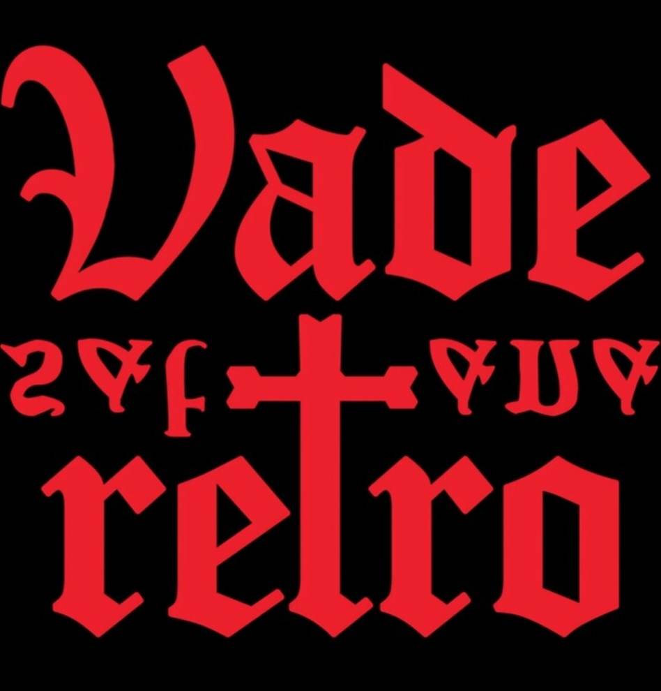 Que flojera los que viven en el letargo de la nostalgia 
 musicalmente hablando y no escuchan más que sus clichés , siempre habrá maravillas de ayer ,hoy y mañana, el buen melómano es el que conoce y reconoce lo mejor de cada género