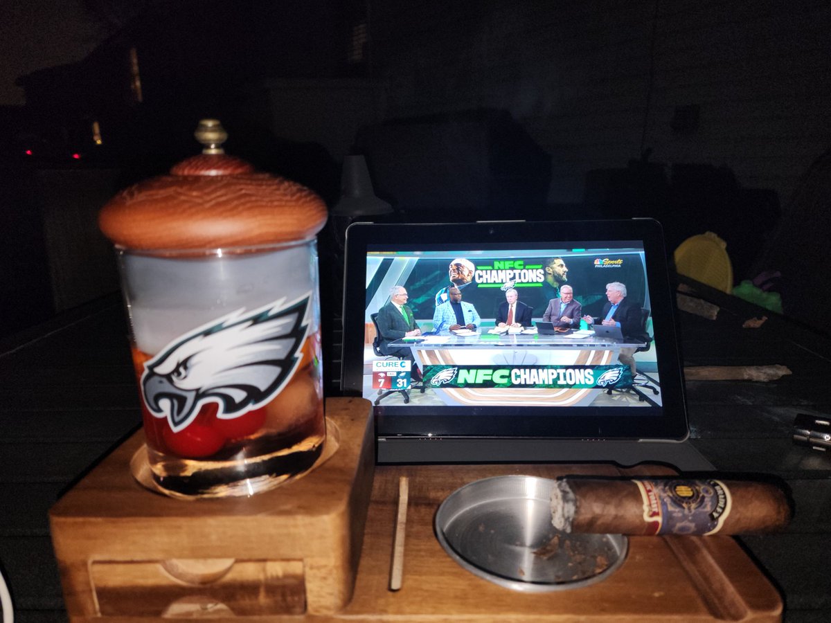 JoePargola's tweet photo. Celebrating the NFC Champion @Eagles with @MBarkannNBCS, @bbrooks72NBCS, @JawsCEOQB, @RoobNBCS, and #RayDiddy! Smoked old fashioned and an @alecbradley cigar! Let's do it again in 2 weeks! #FlyEaglesFly #SuperBowlLVII https://t.co/n2UmQlK3dQ