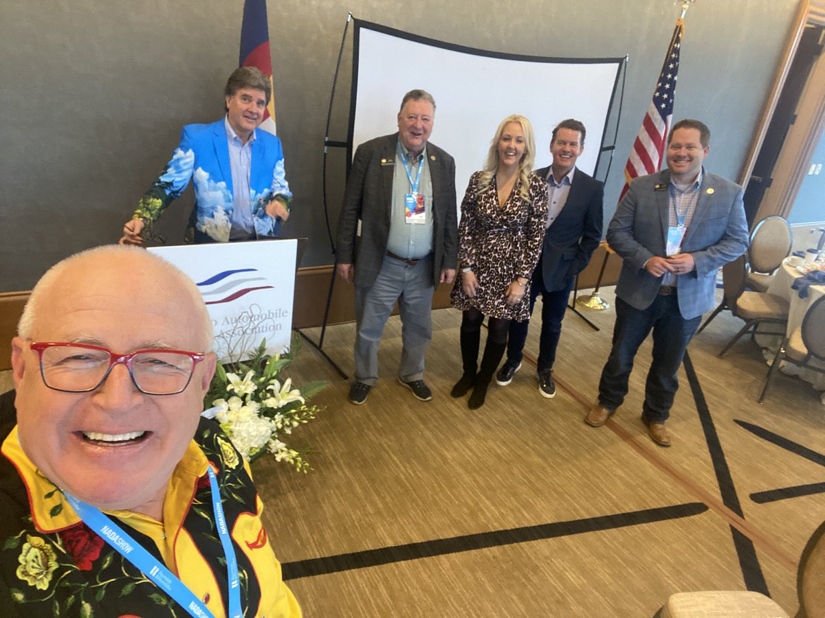 TimWJackson's tweet photo. Talent galore at Colorado breakfast at @nadaupdate @MelissaKuipers7 @jasonstein @Vogelheim #84peopleAt7am #PureDedication https://t.co/5s7L8LiNuX