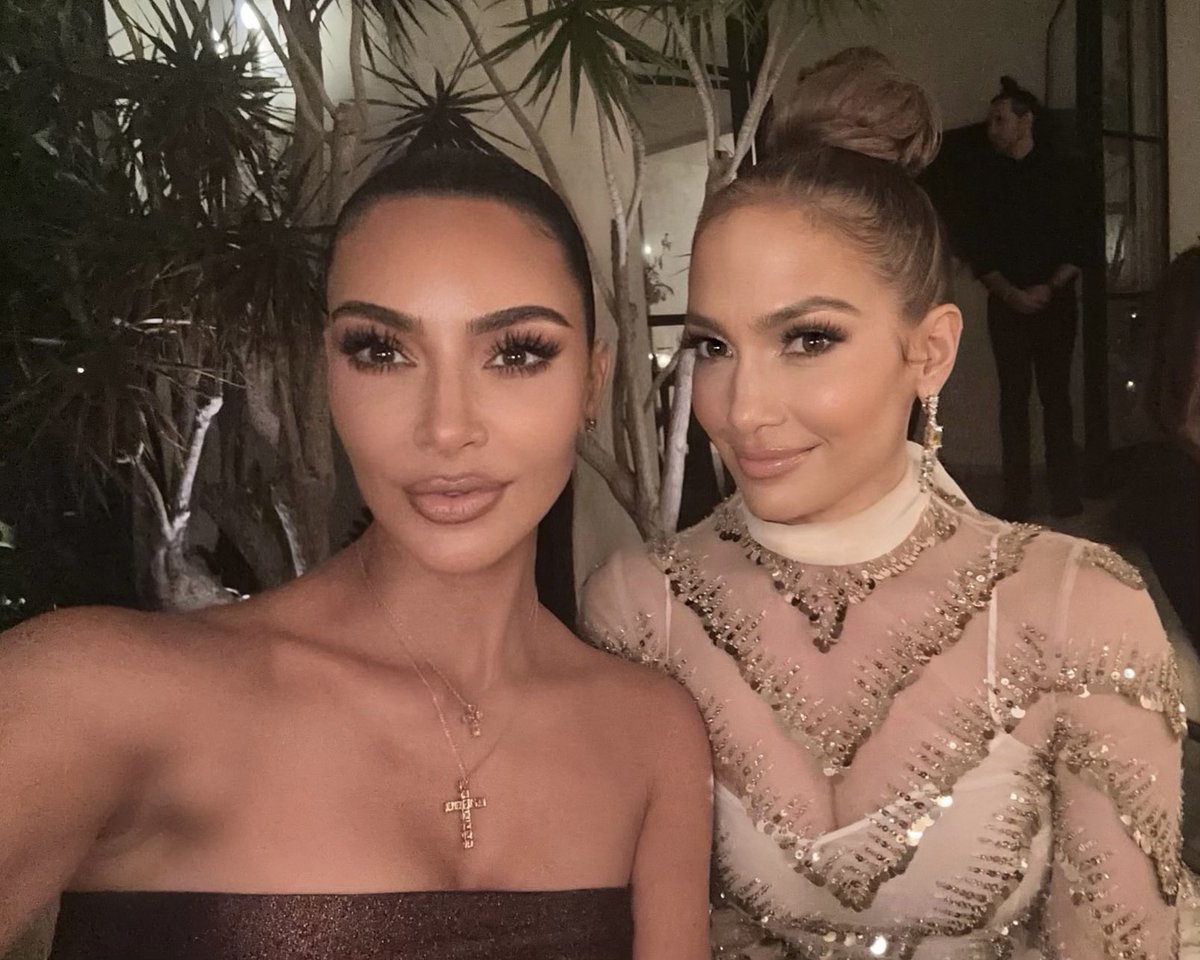 jlo tweet media
