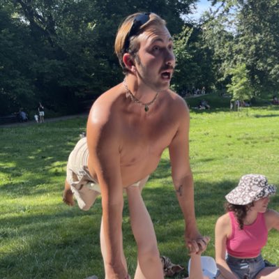 KarisMcCool's tweet photo. #NewProfilePic https://t.co/RhnCU7cUSH
