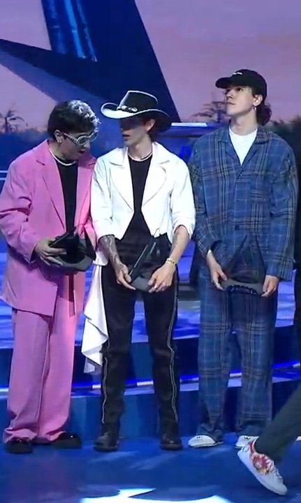 MillyMR_'s tweet photo. En serio estoy super feliz por ellos, lograron ganar en sus categorías. Los tres son el mejor trío del mundo, más que merecido lo tienen 🫶🏽. Los amo 💗 https://t.co/Wwm9dZOEgu