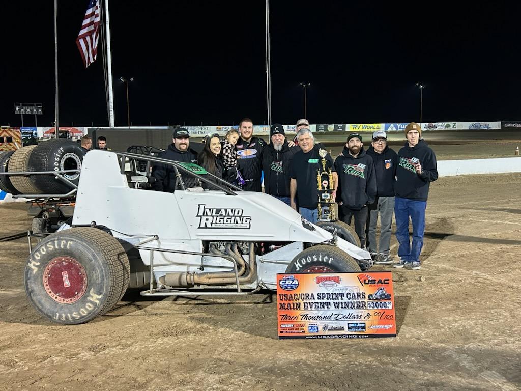 USAC_CRA's tweet photo. #17R Team in Cocopah Victory Circle https://t.co/aJpHVvnAEY