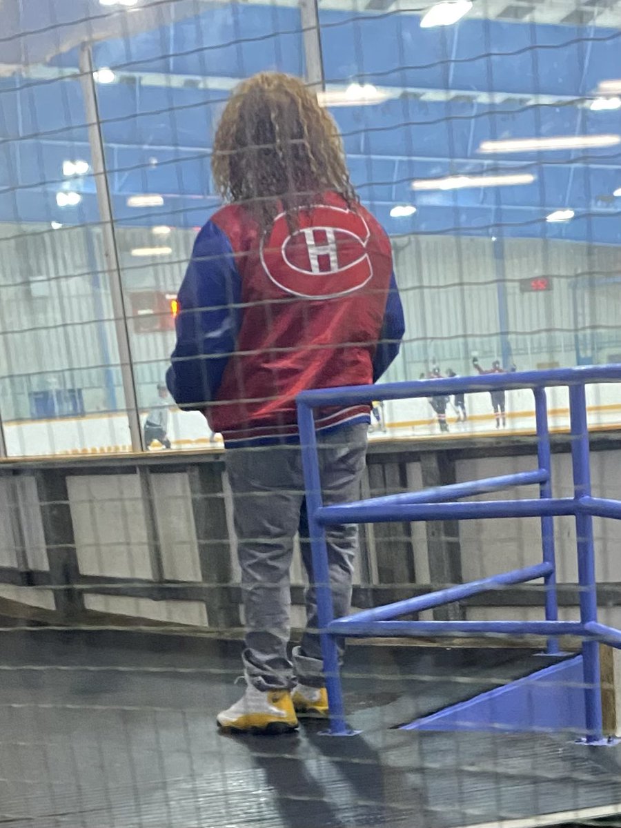 VoluptuousDave's tweet photo. Saw this beauty of a habs fan at a hockey tourney. I’m speechless. When they say a picture is worth 1000 words, this is what I imagine. https://t.co/6G4aBVsviM