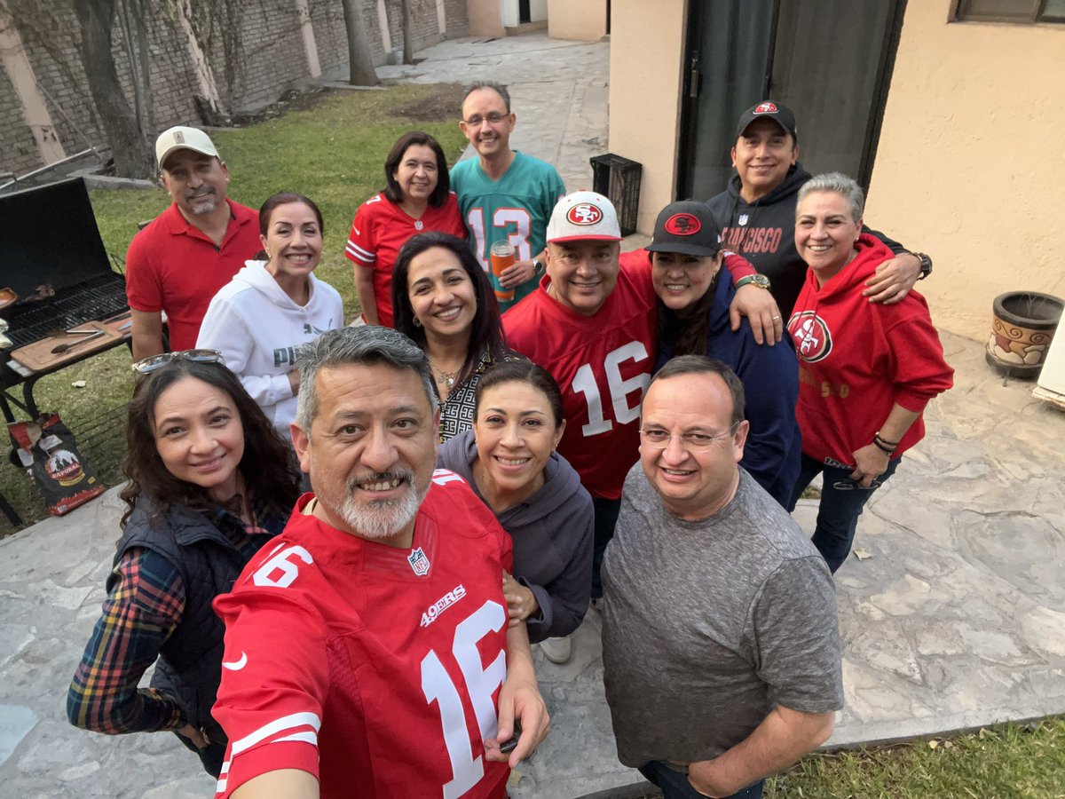 alex_millan's tweet photo. #NFLPlayoffsEnTUDN https://t.co/nne4XVrgjR