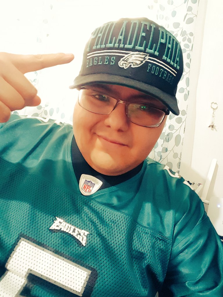 DaimonJorge's tweet photo. #FlyEaglesFly #NFLPlayofssEnTUDN https://t.co/CrdWDIotsj