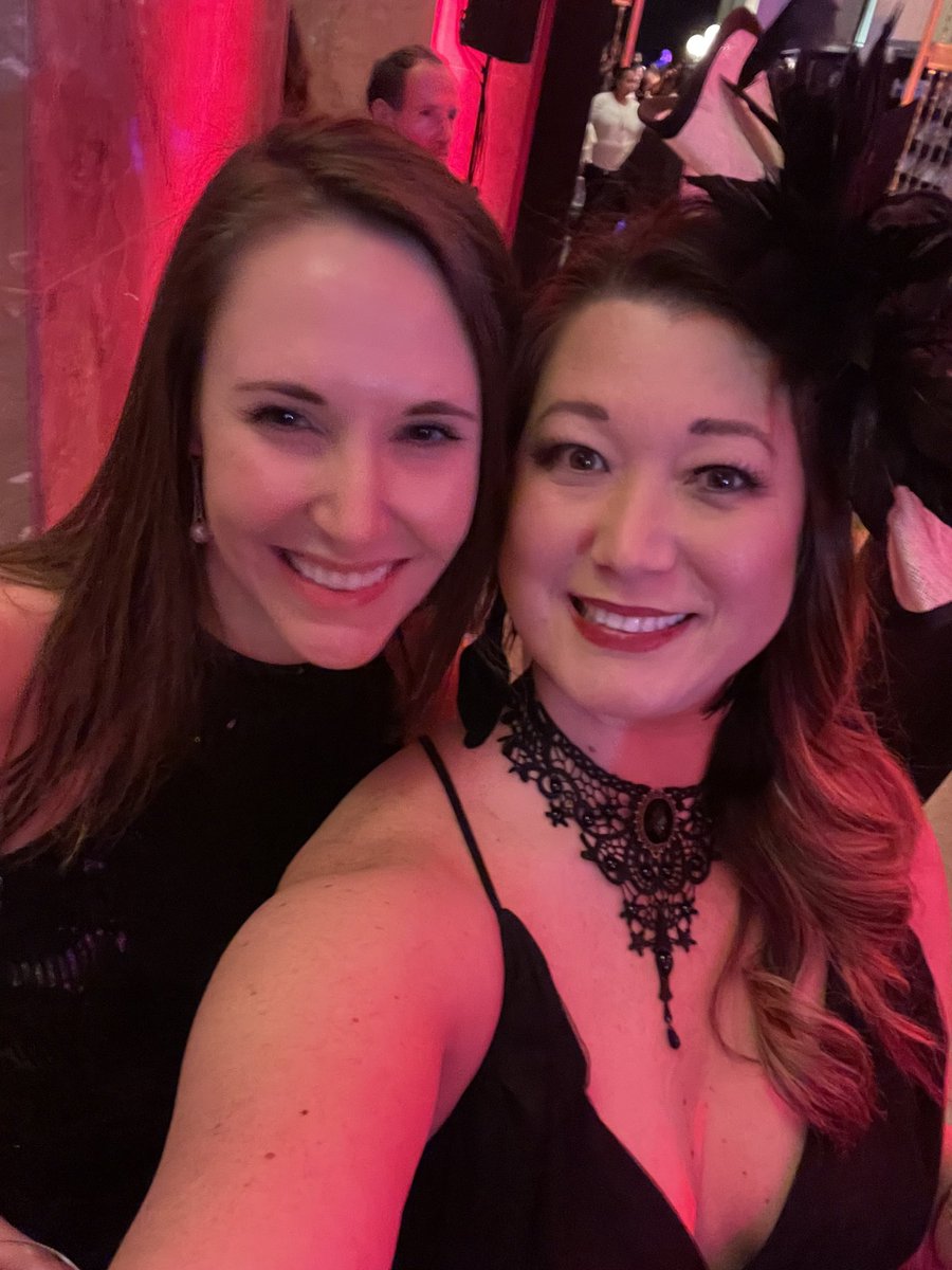 ShannonJ308's tweet photo. Good Vs. Evil at @prattlibrary for the #blackandwhite party! Are you a Dr. Jekyll or Mr. Hyde?! 

#drjekyllandmrhyde @TitosVodka #Baltimore https://t.co/LuU93vDg4J