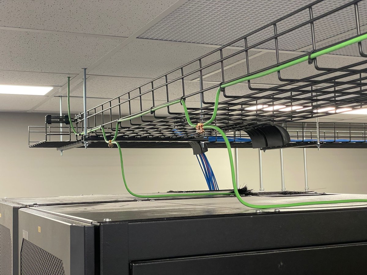 drewswilson's tweet photo. No static entering this DC 💪 https://t.co/gvlM322W2s