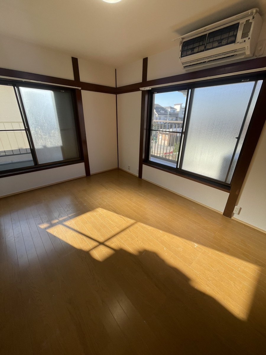 rinney0331's tweet photo. 本日は4LDK 戸建て空室のクリーニングです!お仕事いただき感謝です!
KAELUでは空室クリーニングも受け付けしております☺️
4名体制で頑張ります💪
#ハウスクリーニング #家事代行 #KAELU #還る https://t.co/vqV92H0ufD