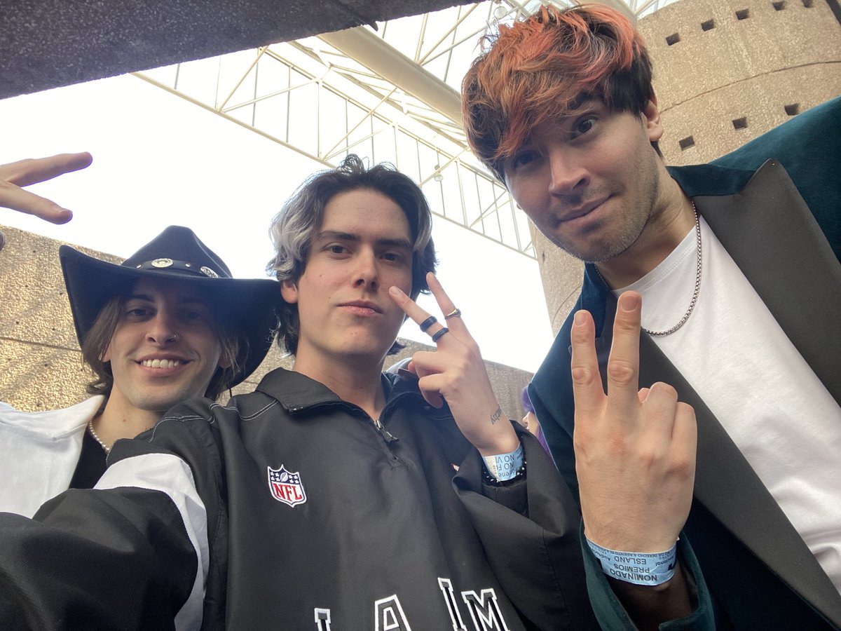 rodezel's tweet image. robleis, germán y germán