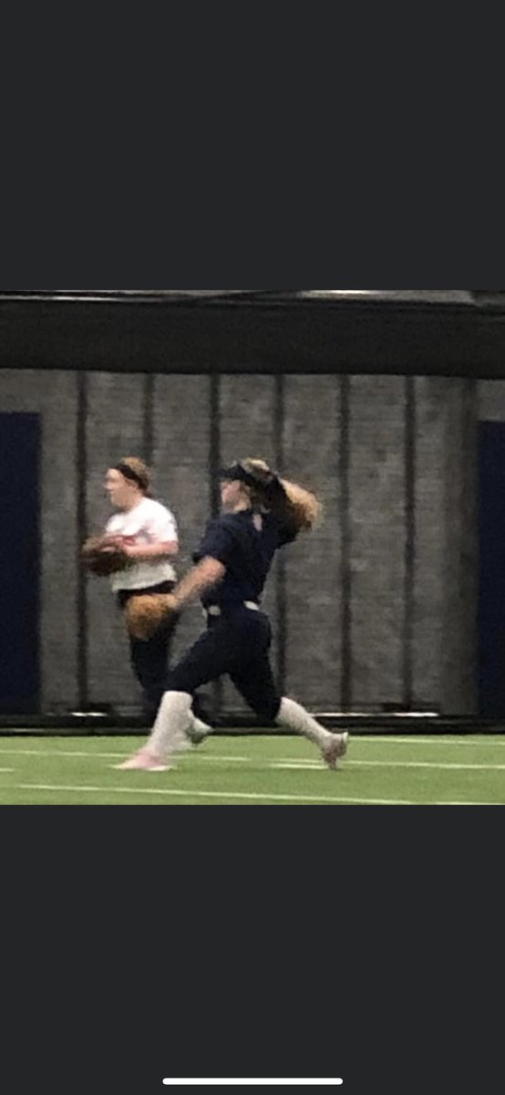 Taylor_walker99's tweet photo. Getting some work in with #allthingssoftball #afstrong #americanfreedomgold2026 #triplecrownsports #evoshild #wilson #Easton so excited for the 2023 season coming up then I will be a freshman!!! https://t.co/HdK6Tq7iwK