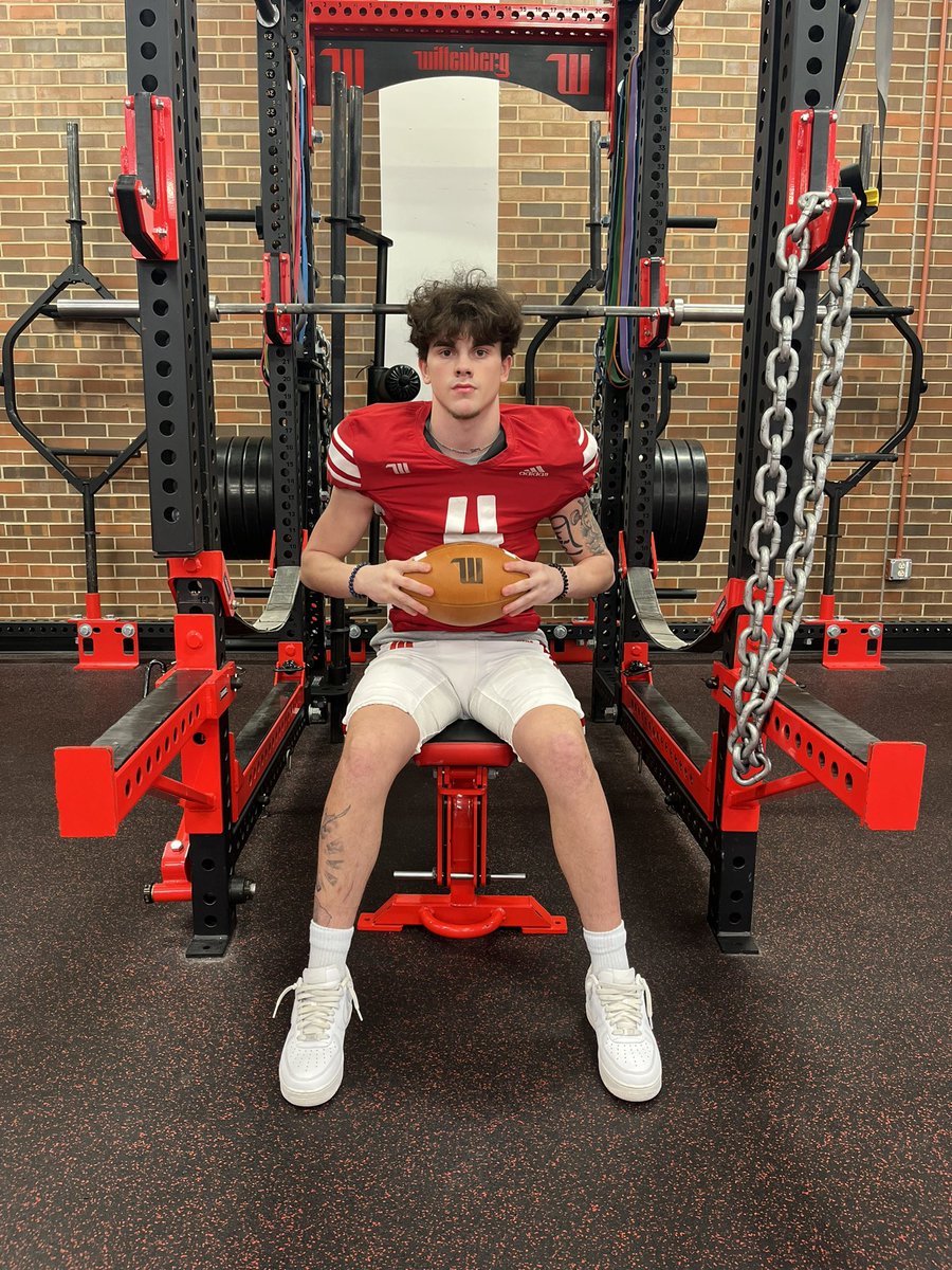 NathanSpeakman2's tweet photo. Beyond blessed to announce my commitment to Wittenberg University I wanna say thank you to the coaching staff of Wittenberg and my family and friends for everything they have done for me and I am ready to work! #tigerup 🐅🔴⚪️ 
@JimCollins_FB @CoachMarquis @cdavie51 https://t.co/kiCOOzdw7r