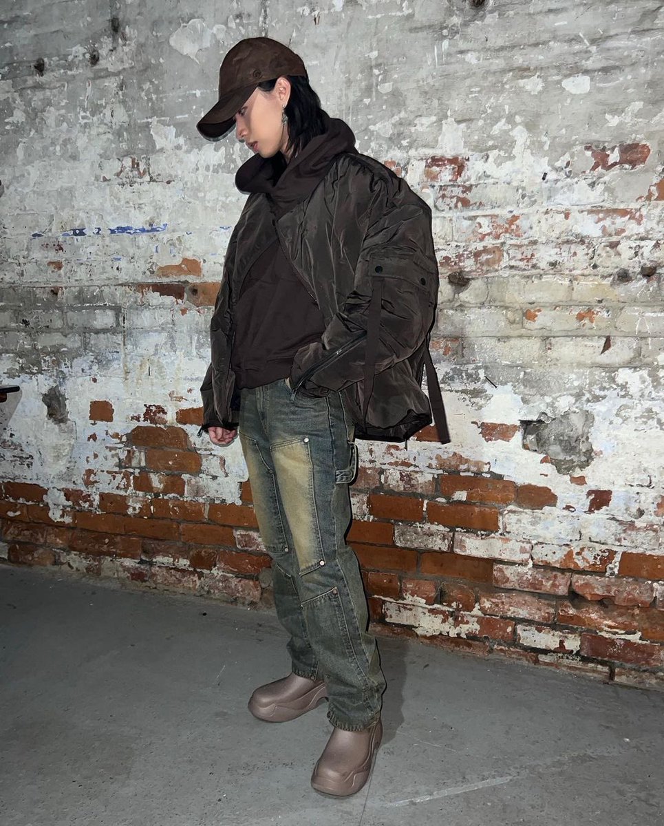 keshitour's tweet photo. #HABManchester
#HELLANDBACKTOUR
@keshimusic’s outfit for Hell & Back Tour at 02 Victoria Warehouse.
HMU : yukina
Stylist: kendy https://t.co/8VHDR1s40t