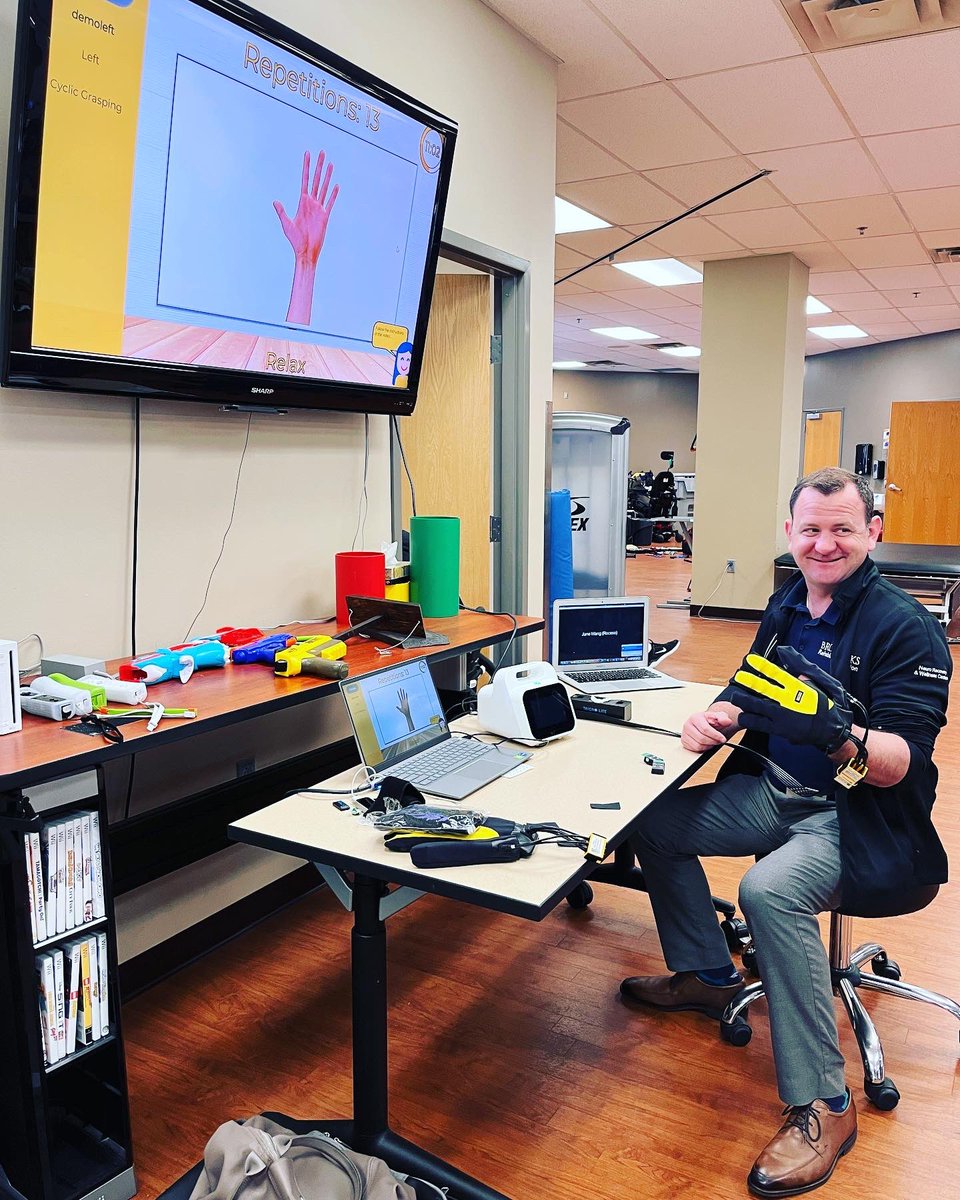 RocesoTech's tweet photo. We had a great time in Jacksonville Florida visiting the leading Rehab Hospital Group - Brooks Rehabilitation at their esteemed Neuro Recovery Centre. We look forward to long-term collaboration and offering values together to neurorehab patients in US. #brooksrehabilitation https://t.co/tWd0q5V8H6