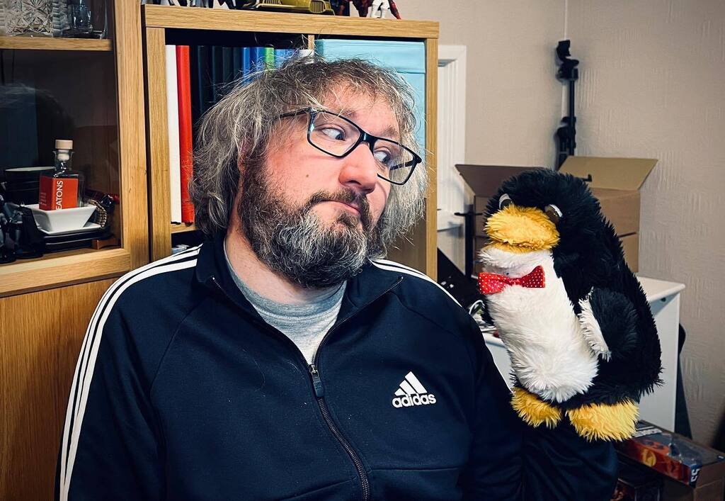 mod_xtra's tweet photo. Just me hanging out with Mr Flibbleโฆ
#RedDwarf #mrflibble #mrflibbles https://t.co/fNDWr99alg
