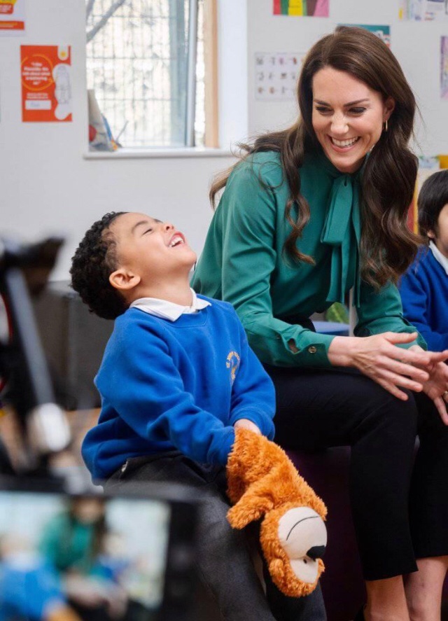 Shaz204727916's tweet photo. HRH Princess of
Wales just sharing
some of her magic ✨
at the launch of her new
early childhood program.
#ShapeUs https://t.co/P4NVEoMZ4B