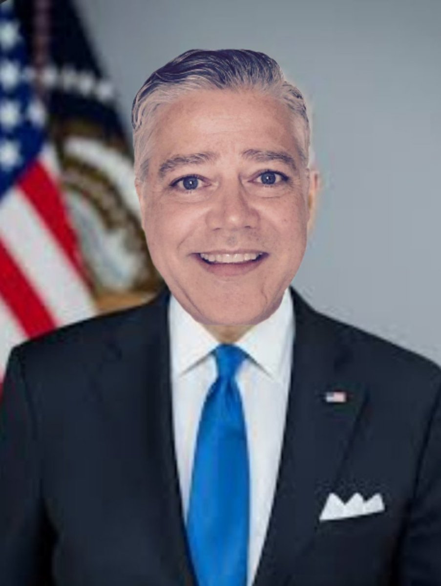 lordericmalo's tweet photo. Who's that rat Mr.Biden who took his on yourself at the @WhiteHouse @POTUS ...my informant says it's #StephanLoerick at 
+1 514 594 2000 he's a snitch https://t.co/K6Xhuff8Ar