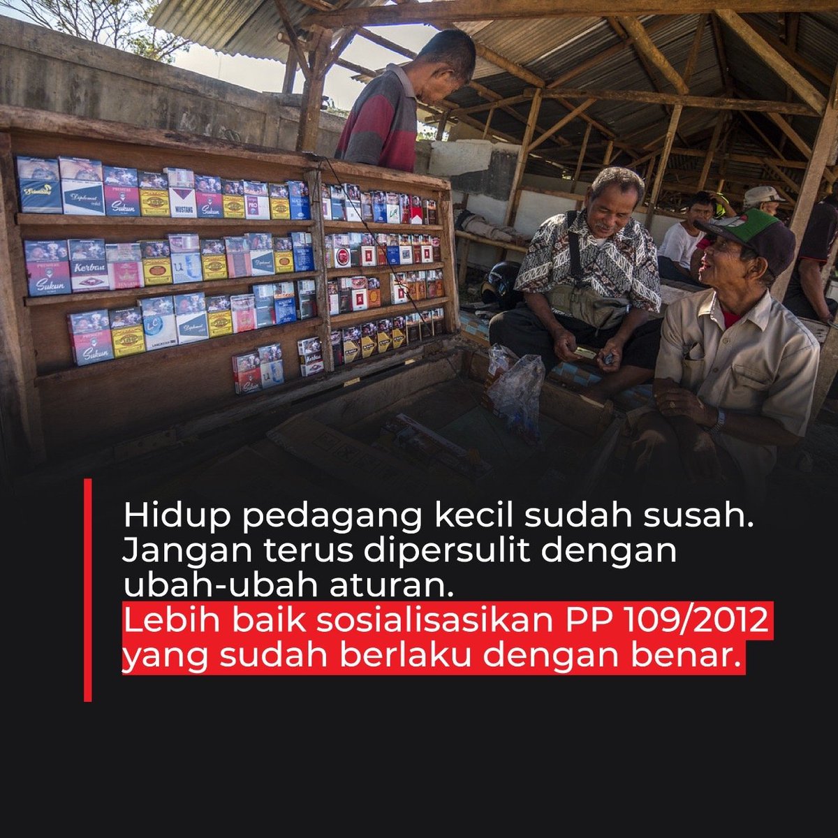 Adiyeron's tweet photo. Terkait perlindungan untuk masyarakat yang bukan perokok, perlu ditingkatkan fasilitas untuk perokok, bahkan di kawasan tanpa rokok. Revisi PP109/2012 hanya akan makin menyusahkan pengusaha kecil di fase krisis ekonomi ini! 

#BatalkanRevisiPP109 
Rokok Bukan Untuk Anak https://t.co/kvY9aQ8PQd