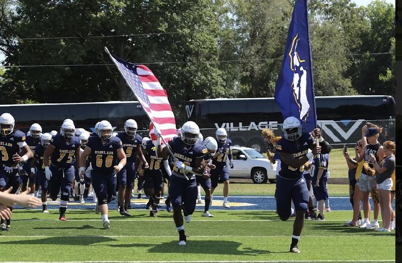 Blessed to receive an offer from Highland! <a href="/CoachCookNW/">Sedrick</a> <a href="/CoachLockdown23/">Ronnie Scott</a>