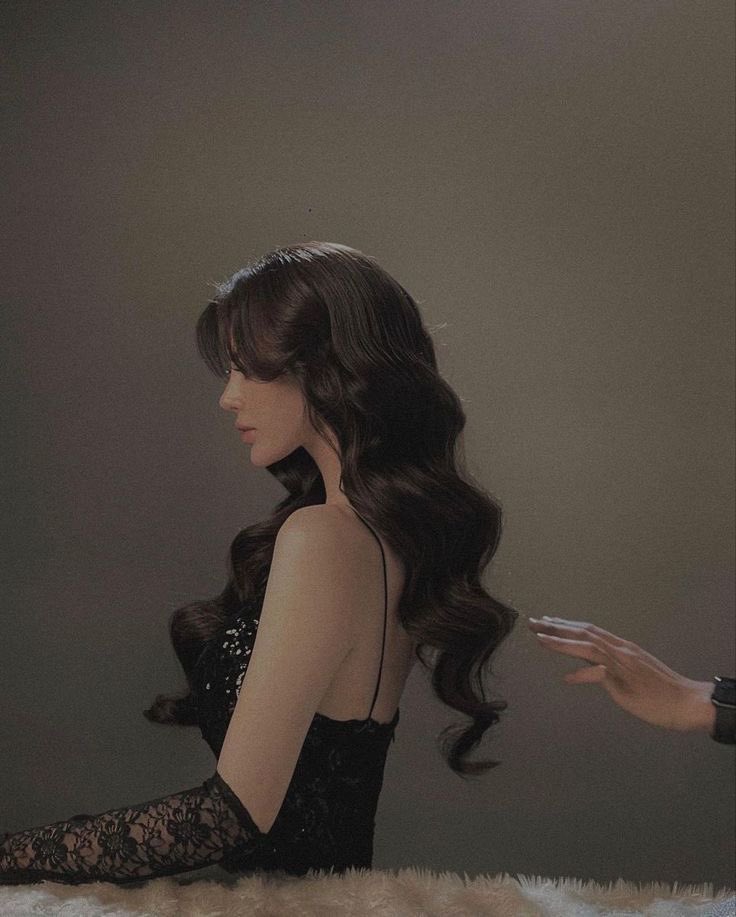 olkagretcher's tweet photo. #yolka shenanigans
this yor this olka
them doing each other’s hair before an eden ball party for the parents 🥹 olka helping yor do her make-up too!! yor was the one that picked out their dresses (w olka’s influence) so they both look snazzy for the ball😌 https://t.co/Ieviywb60b