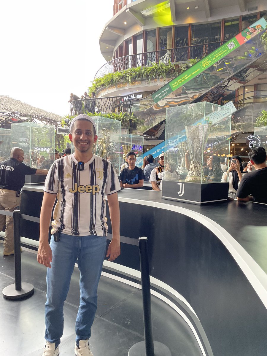 Jadi Juventini itu berat. Biar kami saja.