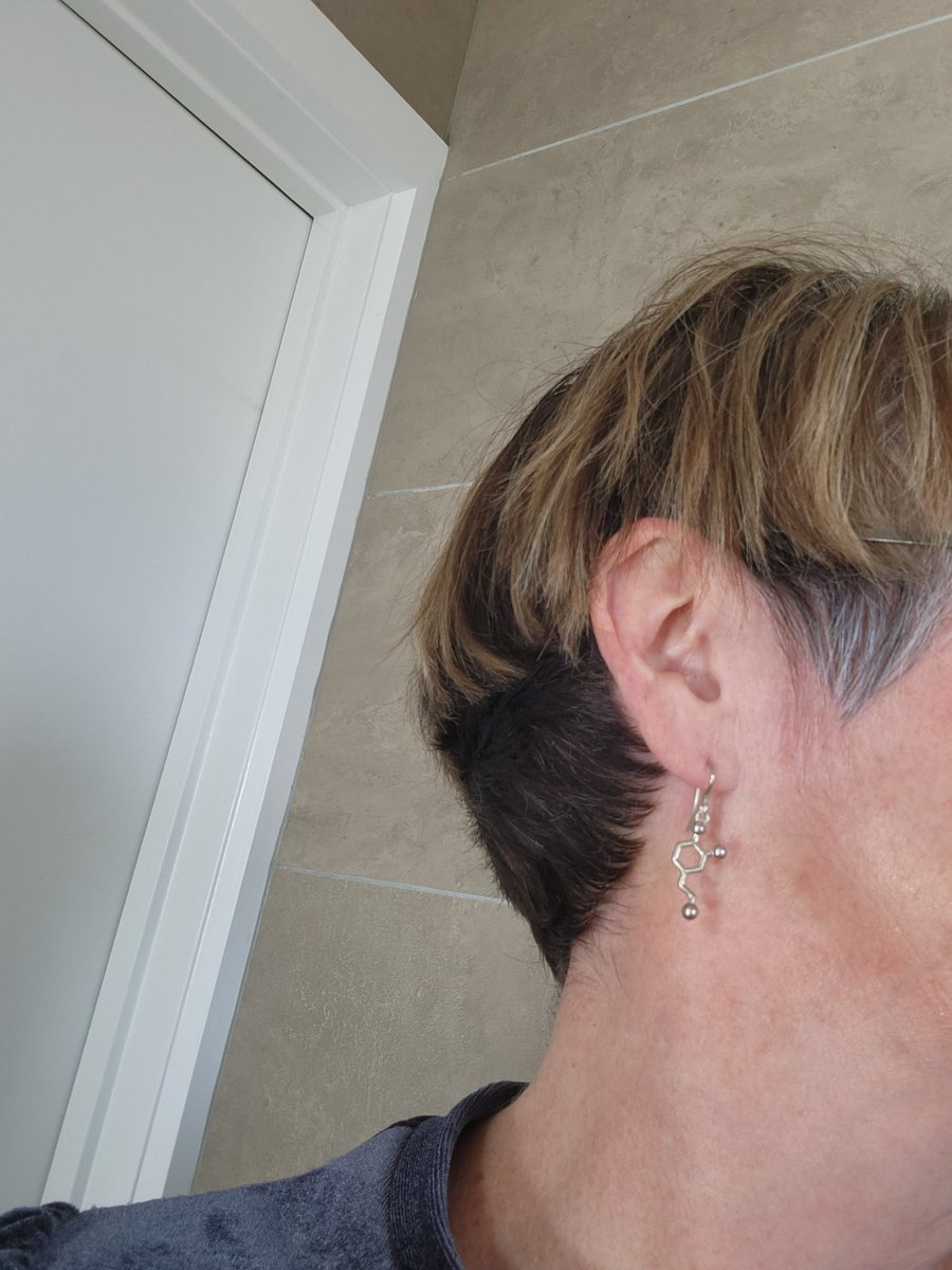 EmmaMcSLP's tweet image. Dopamine earrings coz we were talking about the basal ganglia in #LTU #SLP2B PBL this arvo.