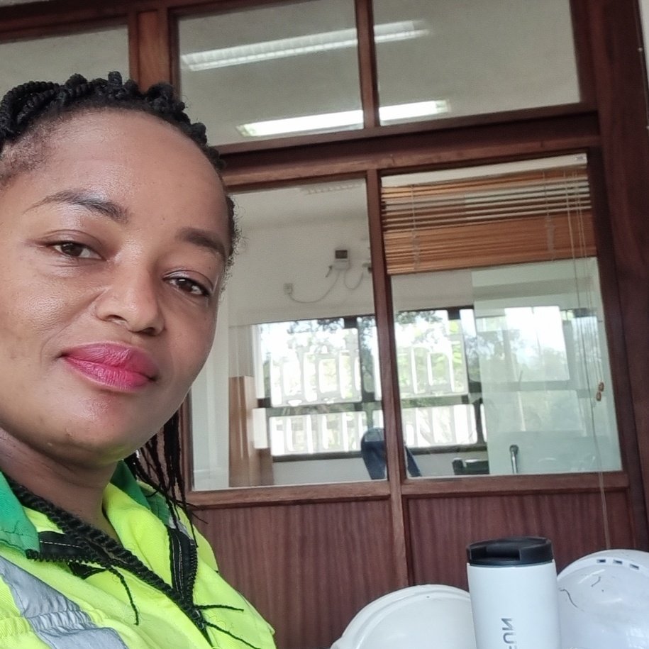 ChristineNdolo2's tweet photo. #NewProfilePic https://t.co/OTmljDLpSf