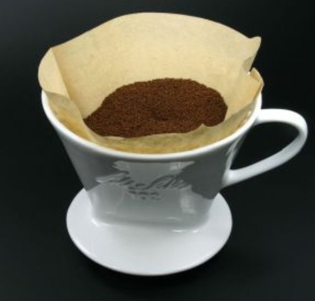 Letnapark's tweet photo. #Melitta heißt heute #Alu #Pad;(((
M. #Bentz *31.1.1873 – 29.6.1950, erfand 1908 den #Kaffeefilter, Vorläufer: Löschpapier in perforierter Dose, erhielt am 20.6.1908 (Tweet;) Patent vom Kaiserl. Patentamt. 'Gebrauchsmusterschutz' für ihr Kaffeefiltriersystem. https://t.co/KXhHTMApnK
