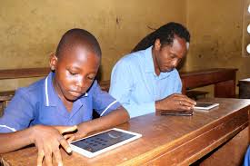 muchiga4's tweet photo. Until #every_child around the world can have the #opportunity to access #quality_education, the world would remain unequal and limited in its ability to harness our collective human capacity – Dr Moinina Sengeh, Sierra Leone Education Minister
@dsengeh @TeachForAll
#DEI https://t.co/NVtn6gXna7