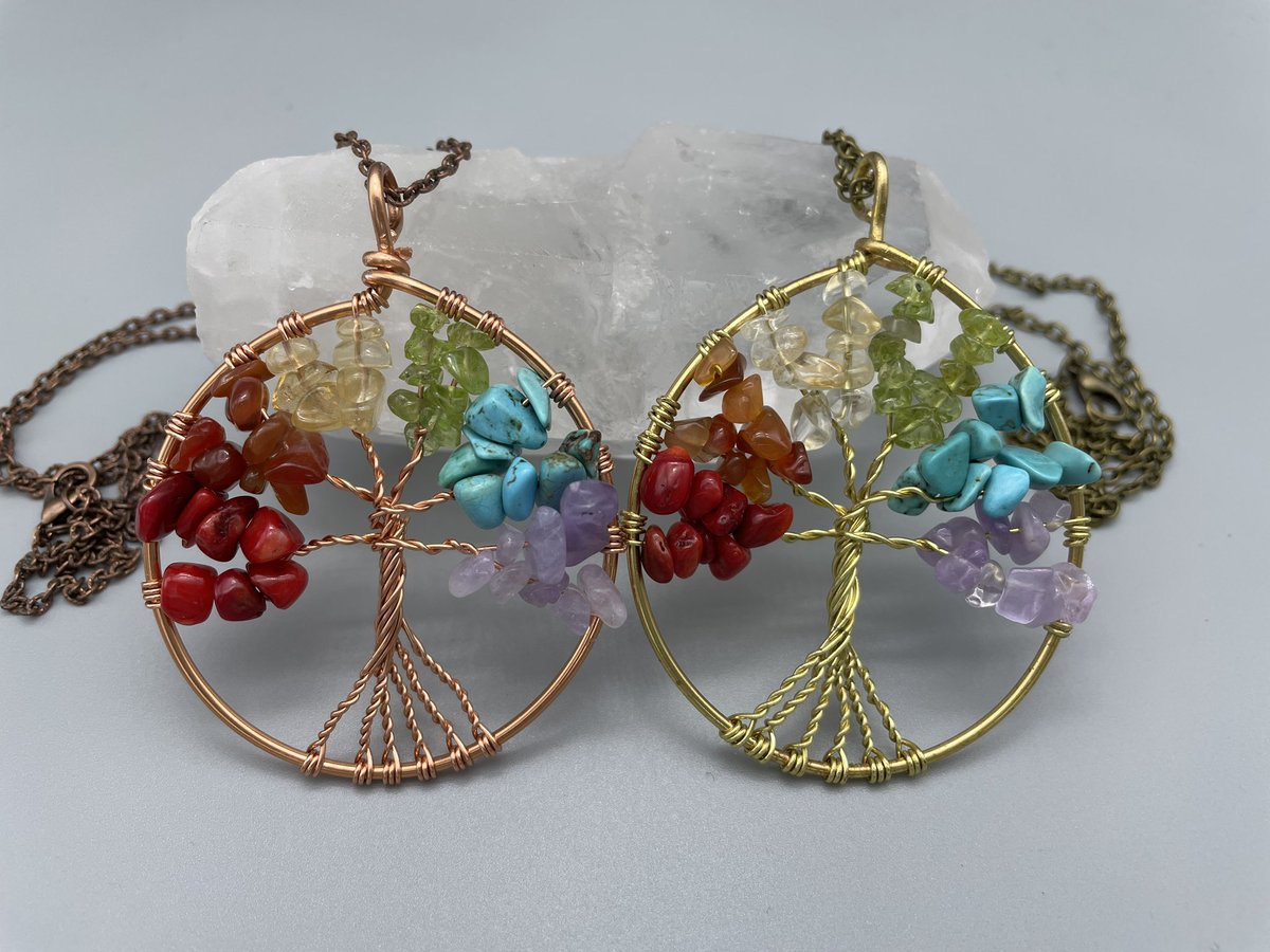 #Rainbow gemstone moon tree of life necklace

£15+P&P

Available in silver plate, gold plate, bare copper or brass wire.

Please DM me for more info/to buy

#MHHSBD #CraftBizParty #UKMakers #EarlyBiz #BizBubble #htlmp #Handmade #ShopIndie #UKGiftAM #UKCrafts