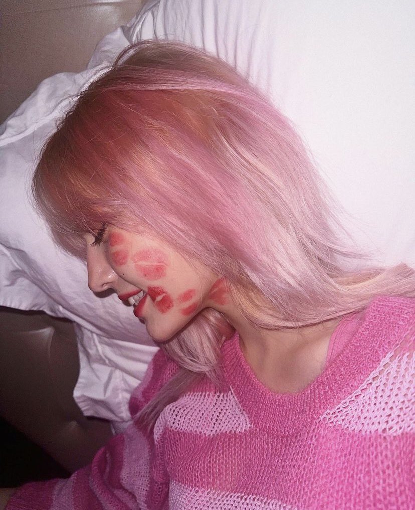 somi_instagram's tweet photo. 230130
somsomi0309:
💖💔💖
Who kissed me ¿

#SOMI #소미 #전소미 @somi_official_ https://t.co/W9AR1t470F