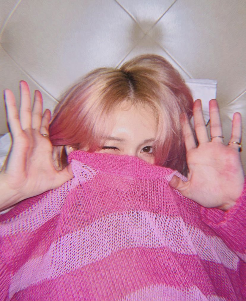 somi_instagram's tweet photo. 230130
somsomi0309:
💖💔💖
Who kissed me ¿

#SOMI #소미 #전소미 @somi_official_ https://t.co/W9AR1t470F