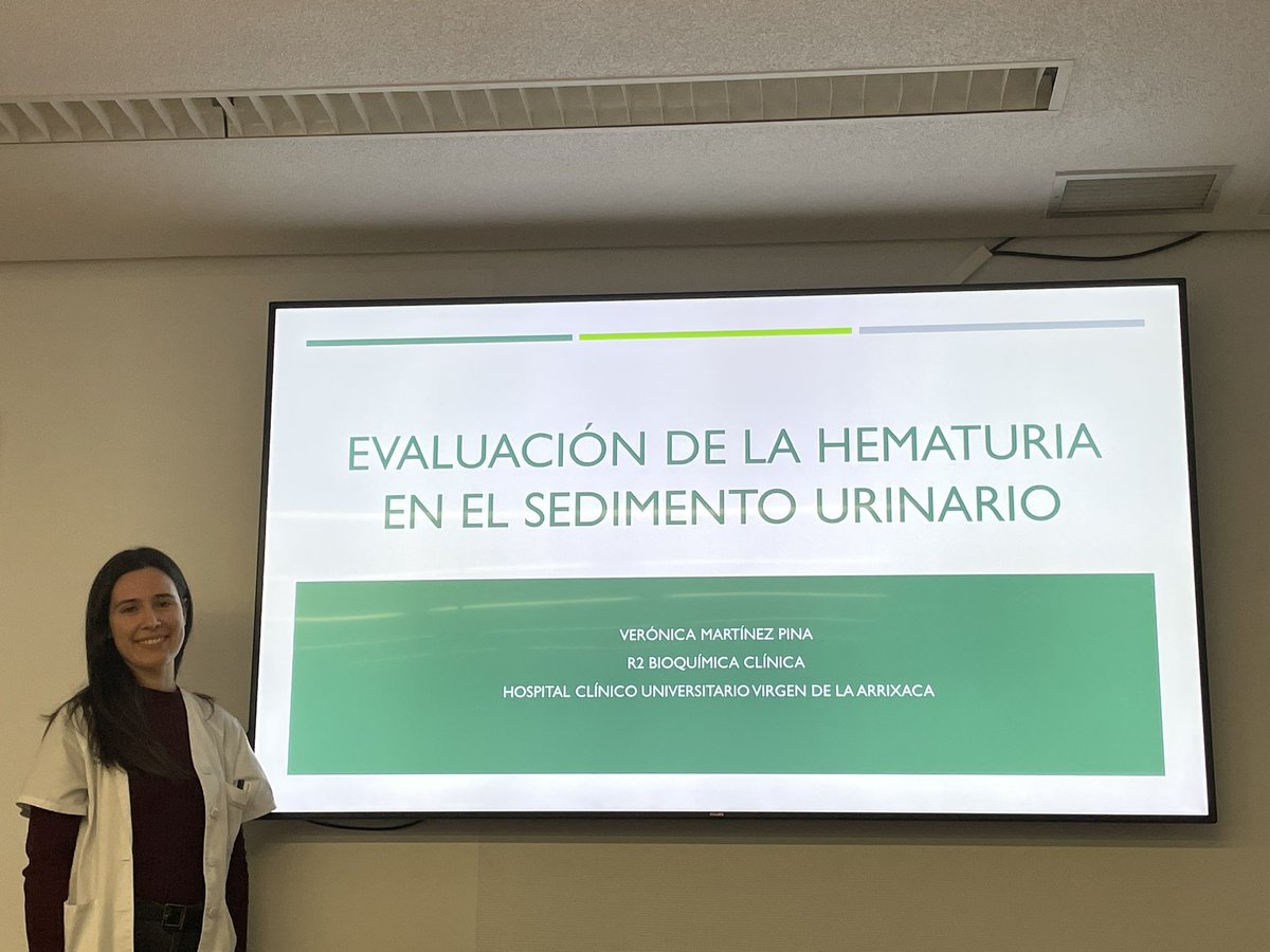 LabArrixaca's tweet image. Nuestra R2 Verónica Martínez ha hecho un fantástica revisión de la evaluación de la hematuria en el sedimento urinario.
@AreaUnoArrixaca @Murciasalud 
#laboratory