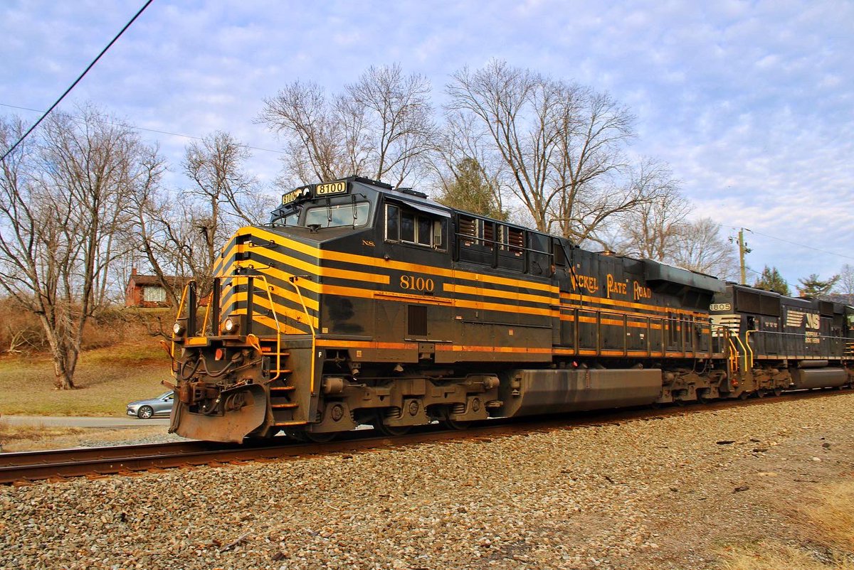 RFPProductions's tweet photo. Look at this beauty!! This is the 7th out of 20 NS Heritage Units that's I've caught, 4 of which have come in the last 10 days!! The NPR HU is one of my personal favorites and I decided to chase it at 3 different locations!! #norfolksouthern #heritageunit https://t.co/Mjf4ATq0Ea
