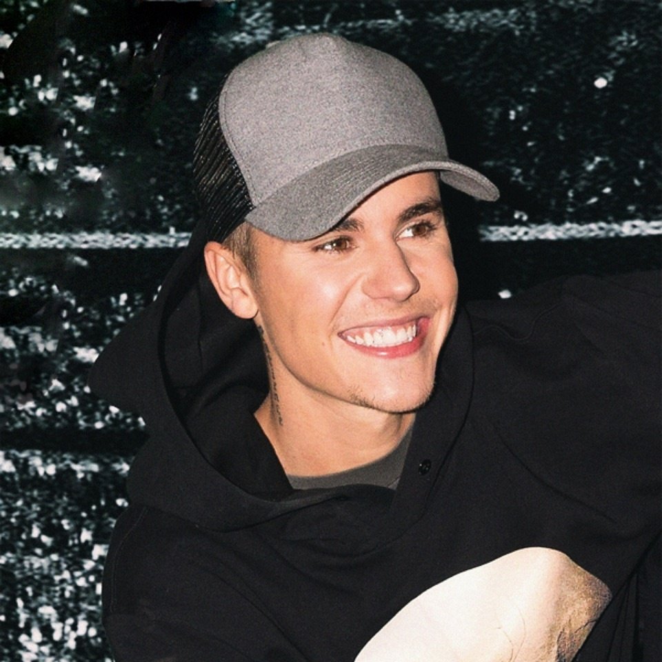 sasha VA A VER A ZAYN tweet media