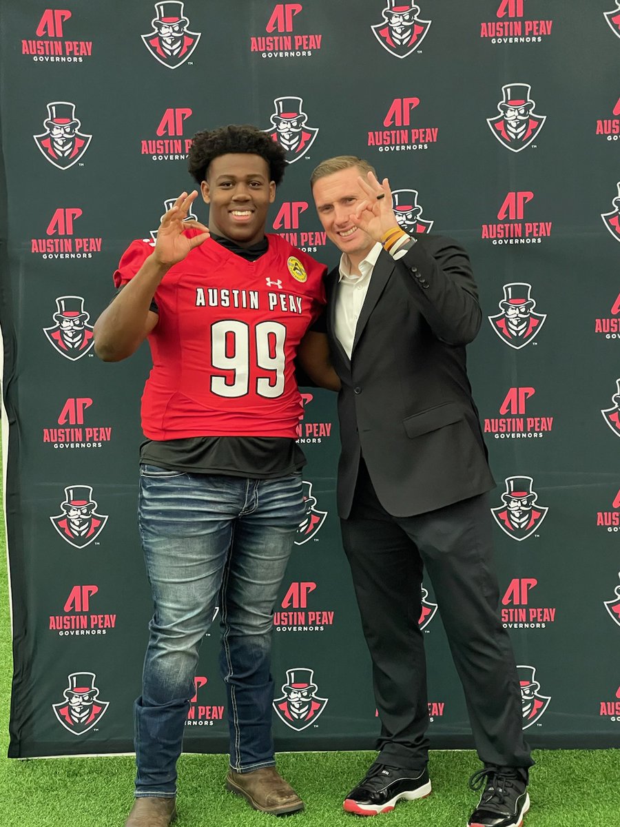 Biggeneral49's tweet photo. Thanks for the visit and the hospitality. Had a great time! See you at camp soon.

@CoachPappalardo
@APSUCoachJones
@PlayBookAthlete @coachritter18 @RussellvilleFB https://t.co/iUCuCItxhe