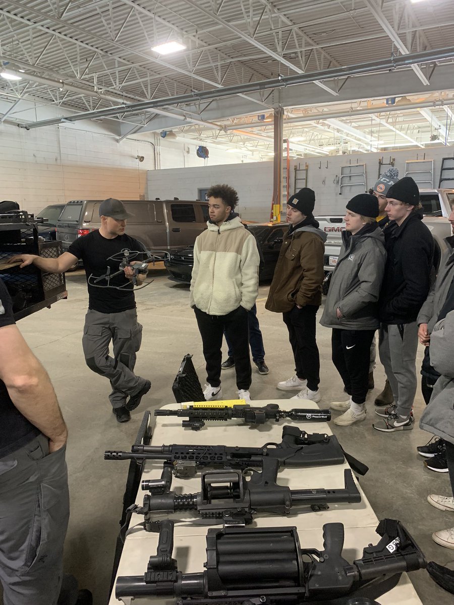 drumdragons's tweet photo. The Dragons spent the day with the Tactical Unit of the Calgary Police Service. What an incredible day and experience for our players as they learned about this amazing team. Thank you for all you do to keep us safe and protected! 

#dragons #teambuilding https://t.co/rqOXRrSjM8